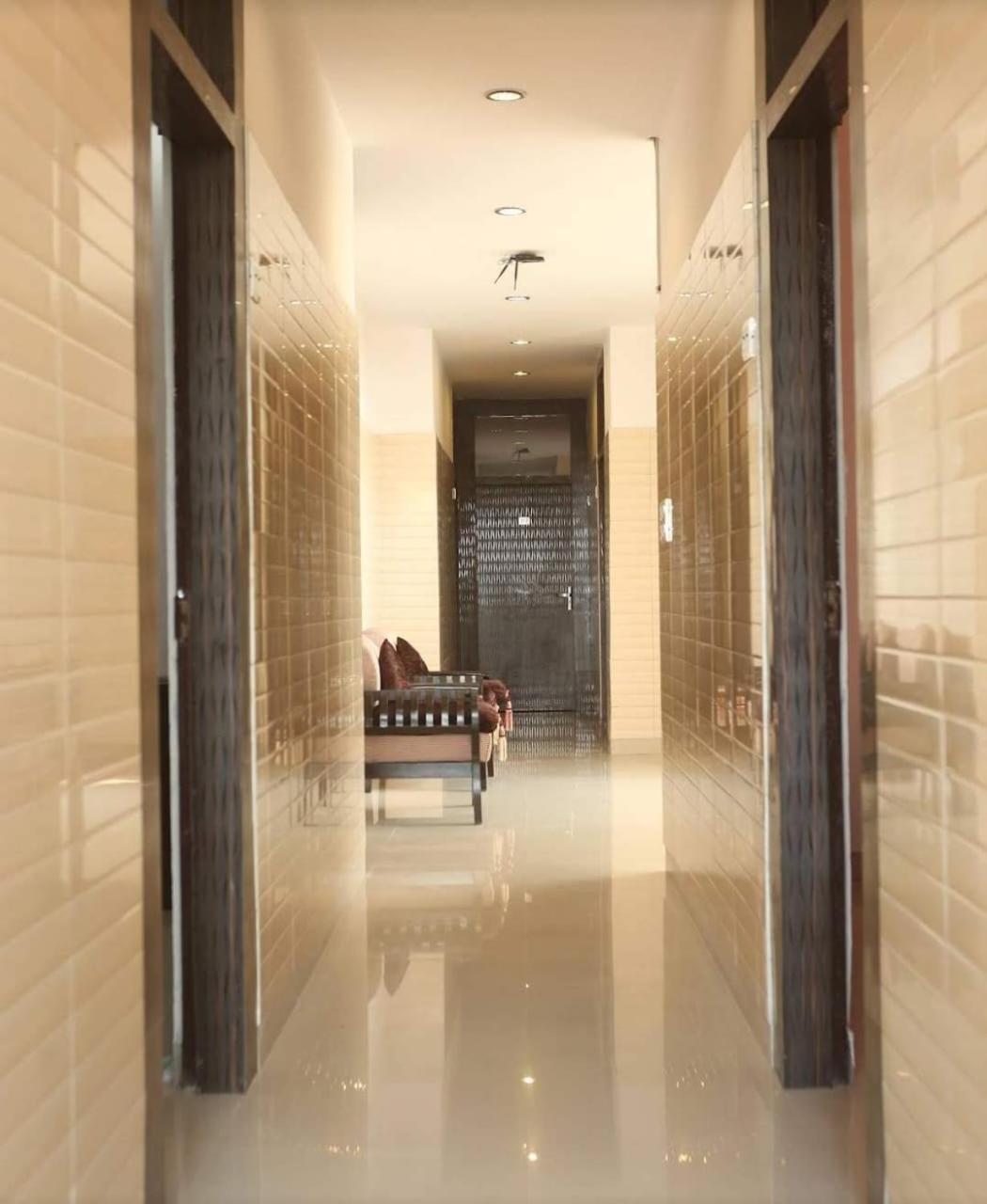 Private At Hare Krishna Orchid Near Prem Mandir Homestay *