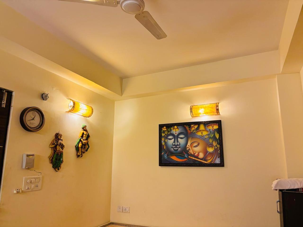 Homestay Private At Hare Krishna Orchid Near Prem Mandir Vrindavan