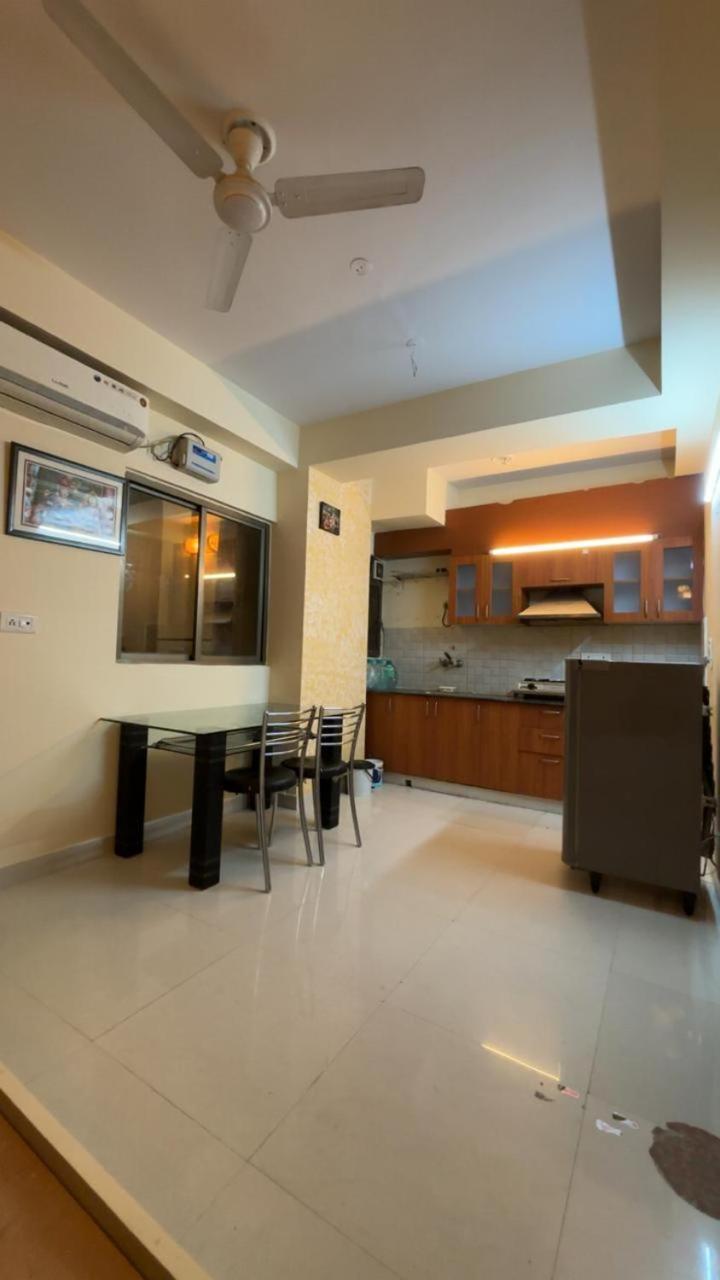 Private At Hare Krishna Orchid Near Prem Mandir Homestay *