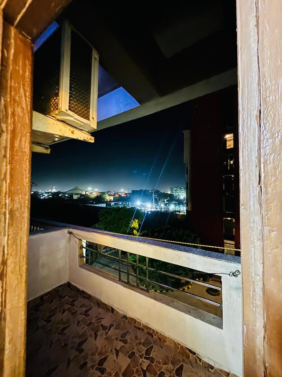 Homestay Private At Hare Krishna Orchid Near Prem Mandir Vrindavan